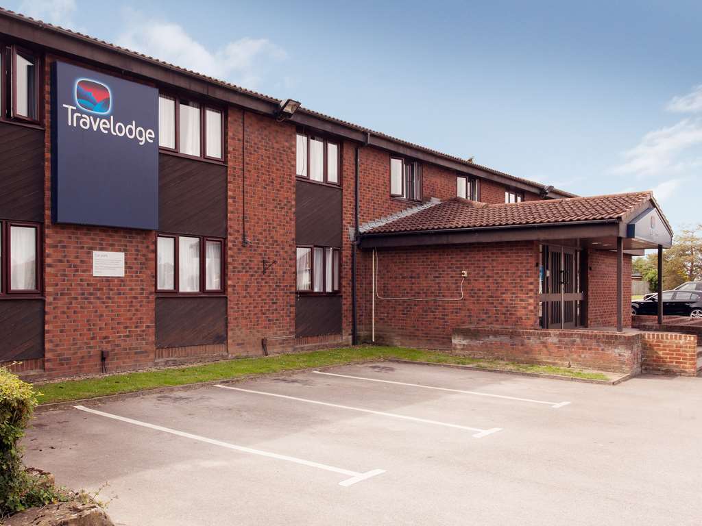 Travelodge Reading Whitley Buitenkant foto